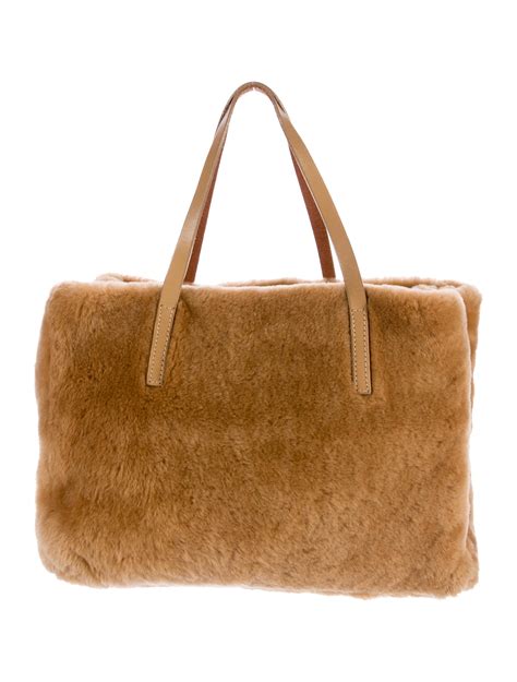 does fendi use faux fur